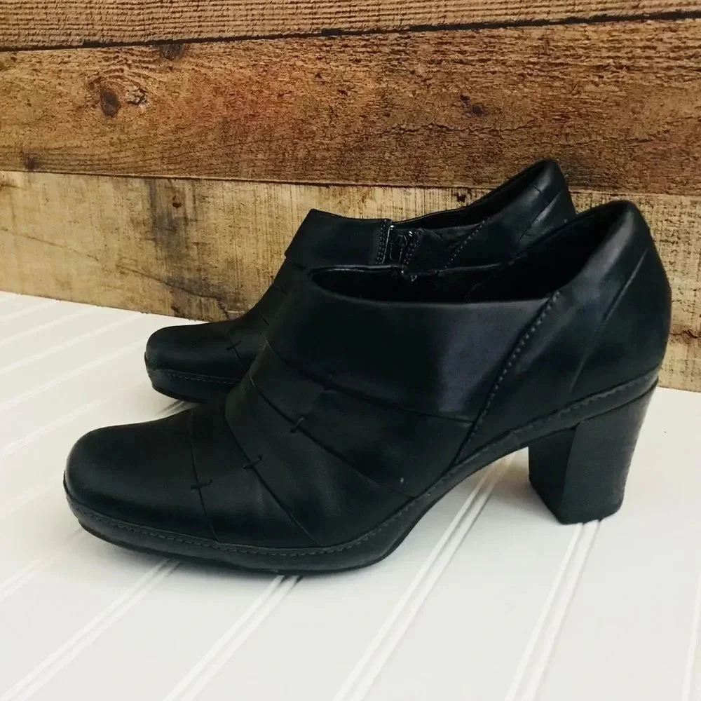 Clark Leather Ankle Bootie